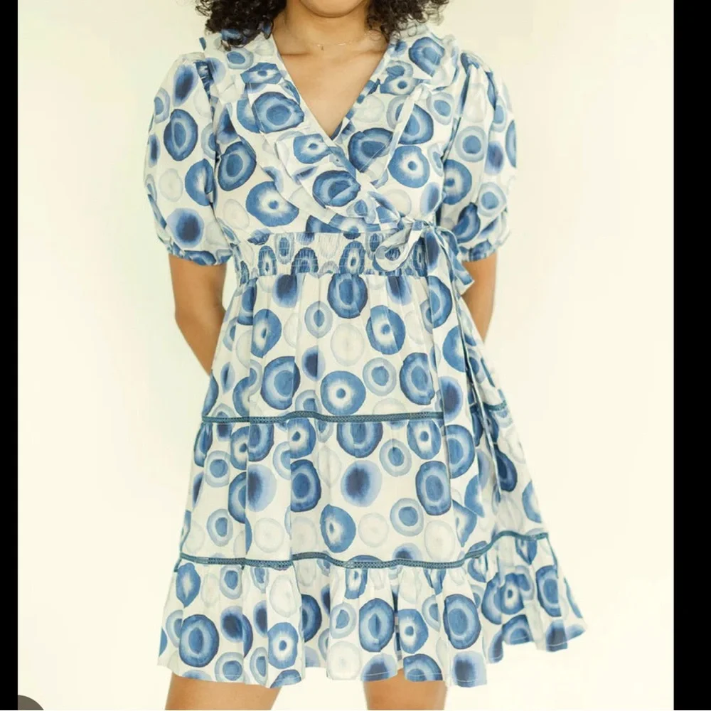 NWOT Marigold Blue and White Patterned Wrap Dress - Picture 1 of 10